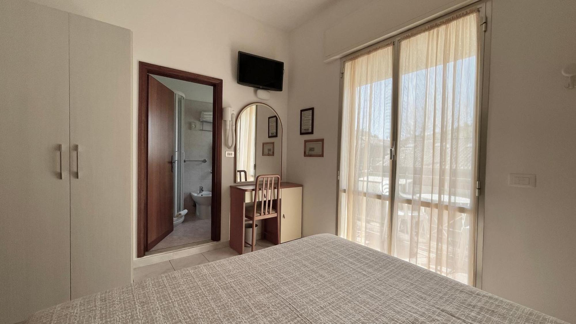 Hotel Zanella Cervia Bagian luar foto